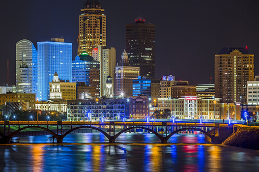 Des Moines