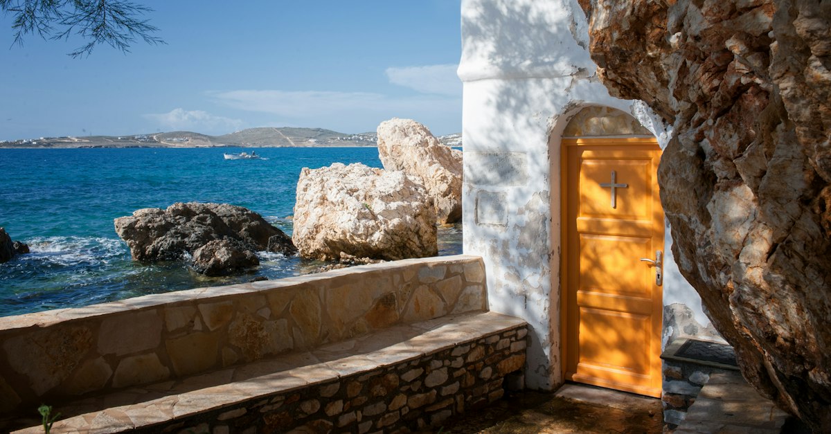 Paros